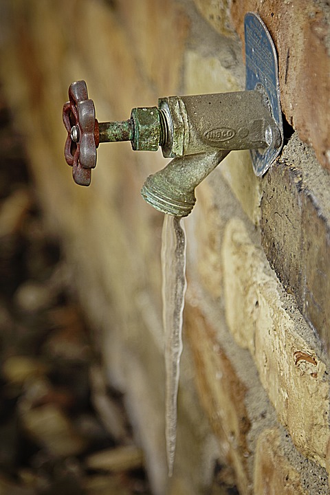 how to prepare outside faucets for winter